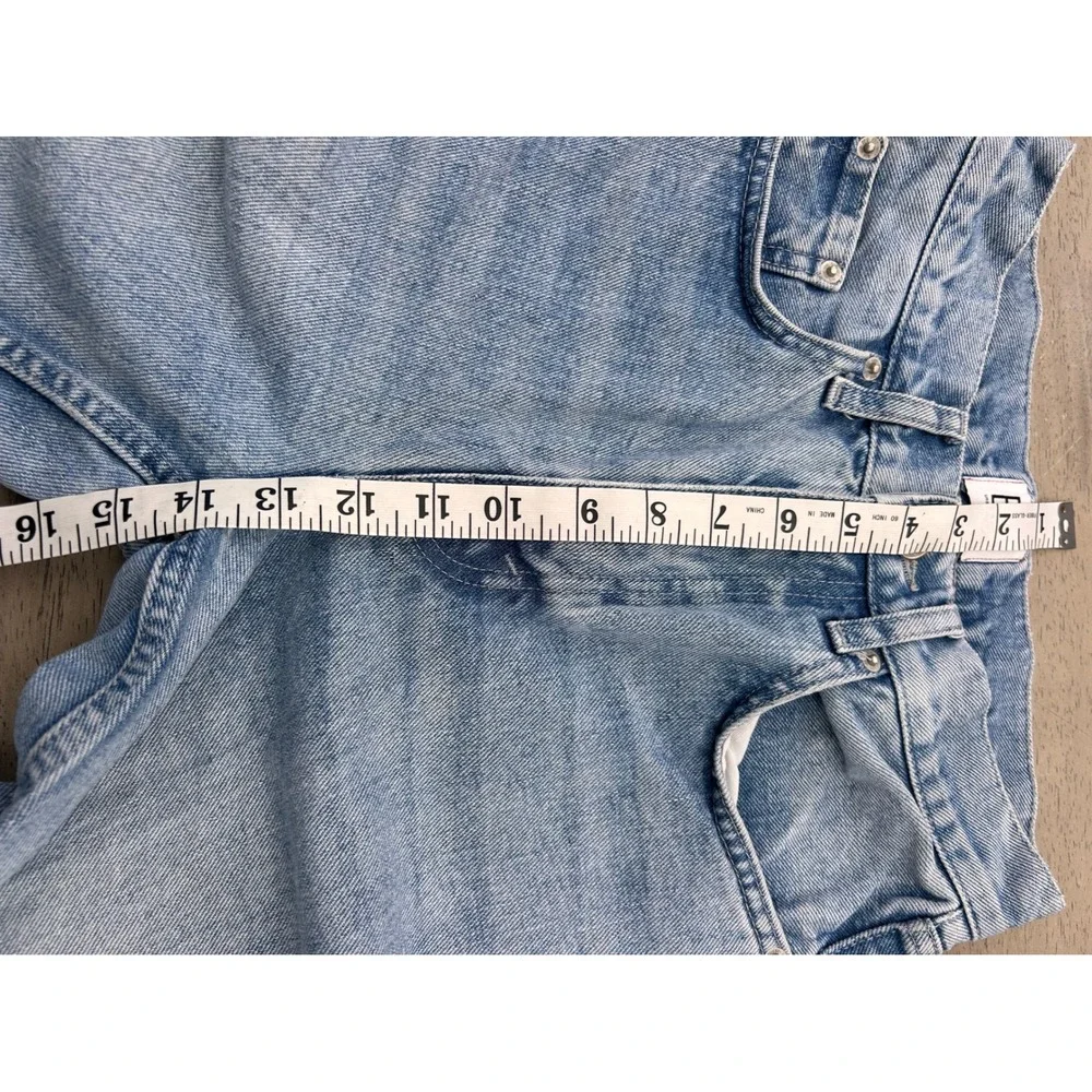 BDG Urban Outfitters High-Rise Baggy Jeans Light Wash Denim Size 25 100% Cotton